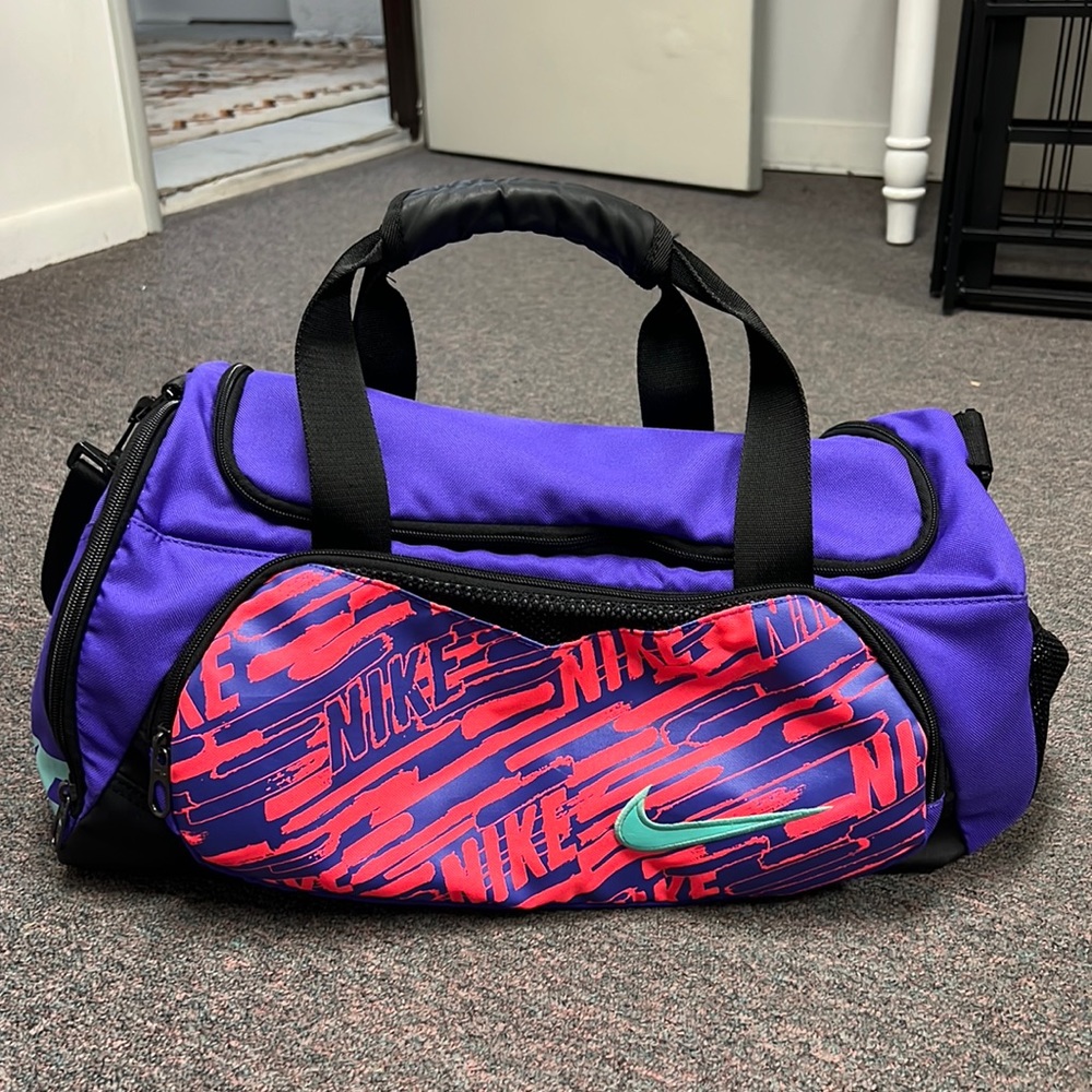 Nike duffle bag